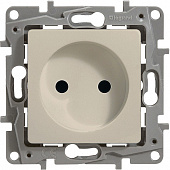 Купить Розетка Legrand Etika 672334 одноместная с защитными шторками Слоновая кость по низкой цене