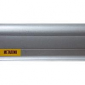 Деревянный, металлический, пластиковый напольный плинтус.