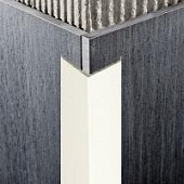 Деревянный, металлический, пластиковый напольный плинтус.