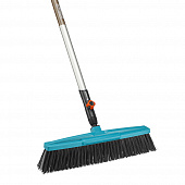 Купить Комплект Gardena Щетка для дорожек + Рукоятка деревянная 1,3 м по низкой цене