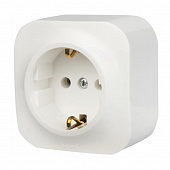 Купить Розетка Legrand Кутео о/у, 1 гнездо, с/з и шторками, 16 А, 230 В, IP20, белая по низкой цене