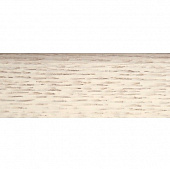 Деревянный, металлический, пластиковый напольный плинтус.