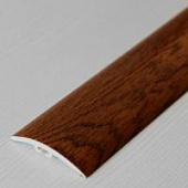 Деревянный, металлический, пластиковый напольный плинтус.