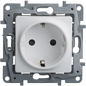 Купить Розетка Legrand Etika 672221 одноместная с заземлением белый по низкой цене