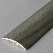 Деревянный, металлический, пластиковый напольный плинтус.