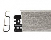 Деревянный, металлический, пластиковый напольный плинтус.