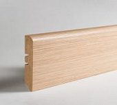 Деревянный, металлический, пластиковый напольный плинтус.