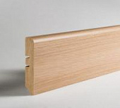 Деревянный, металлический, пластиковый напольный плинтус.