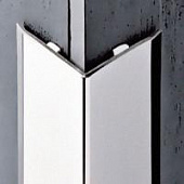 Деревянный, металлический, пластиковый напольный плинтус.