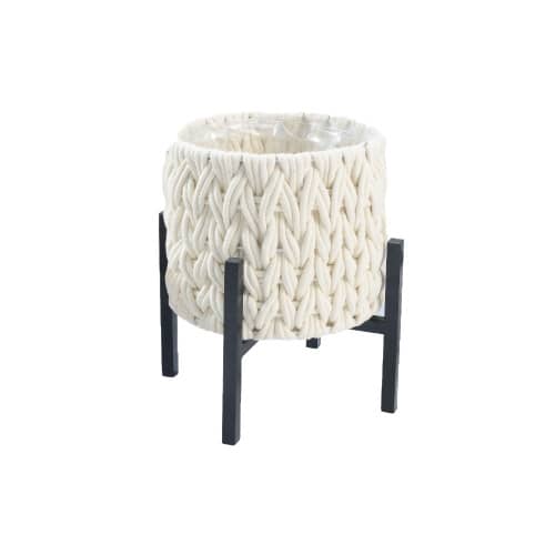 Купить Кашпо плетеное белое на металлических ножках d27 см по низкой цене