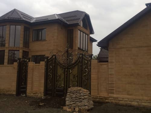 Купить Дагестанский камень Камень Юг дербентский желтый 350х750х20 мм для наружной отделки дома по низкой цене