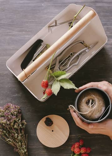 Купить Контейнер для инструментов флориста Stone Garden Suppliers Burgon & Ball по низкой цене