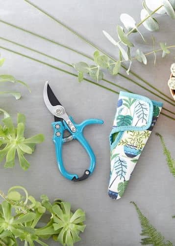 Купить Секатор для комнатных растений в чехле Brie Harrison Burgon & Ball по низкой цене