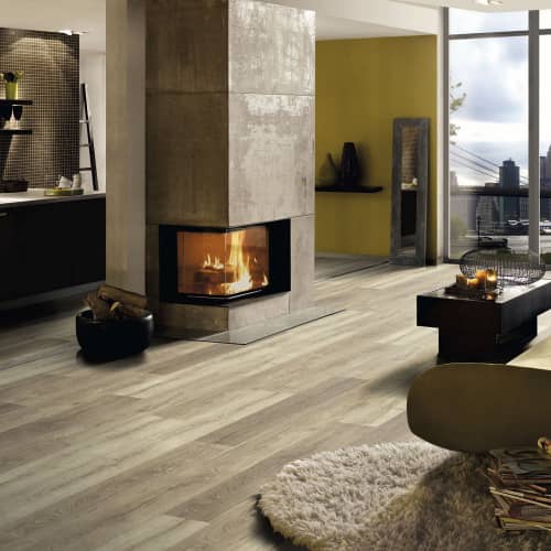 Купить Ламинат EGGER HOME Дуб Ливингстон Светлый 8 мм АС4/32 класс 1,994 м2 по низкой цене