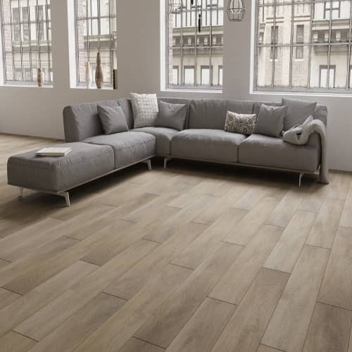 Купить Ламинат MAXWOOD Dynamic Дуб Теннеси с фаской 8 мм АС5/33 класс 1,596 м2 по низкой цене