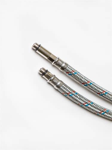 Купить Подводка Overcon для смесителя гибкая в оплетке пара M10х1/2 г/ш 40 см по низкой цене