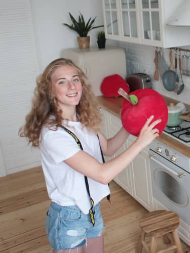 Купить Подушка Bebe Liron детская декоративная Яблоко по низкой цене