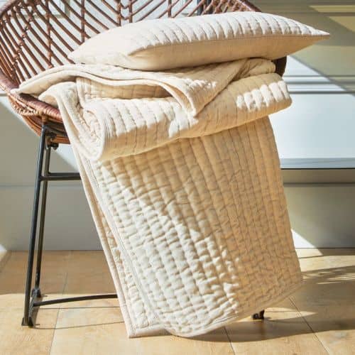 Купить Покрывало Blanc des Vosges Tibet ecru, велюр по низкой цене