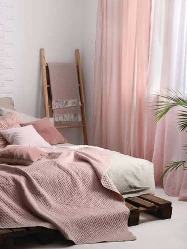 Купить Плед Wess New Pink по низкой цене
