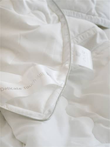 Купить Одеяло Goldtex Hometextile 220 x 240 лебяжий пух Евромакси, коллекция DELICATE TOUCH AIR по низкой цене