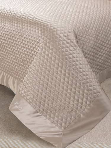 Купить Покрывало Sofi de Marko с наволочками 240х260 по низкой цене