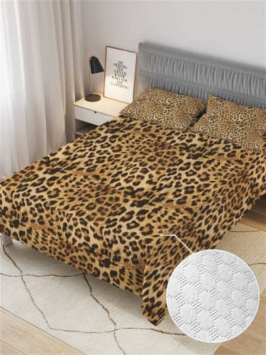 Купить Покрывало Ambesonne стеганое жаккардовое с 2-мя наволочками Зона леопарда , Евро 220x235 см по низкой цене