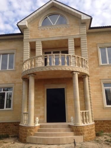 Купить Дагестанский камень Камень Юг алтинский желтый 350х750х20 мм для наружной отделки дома по низкой цене