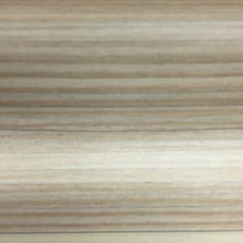 Деревянный, металлический, пластиковый напольный плинтус.