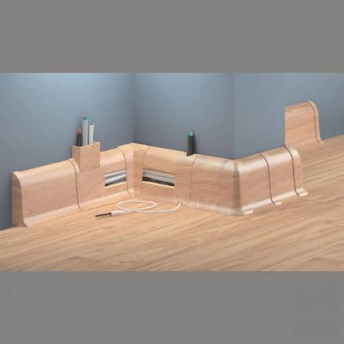 Деревянный, металлический, пластиковый напольный плинтус.