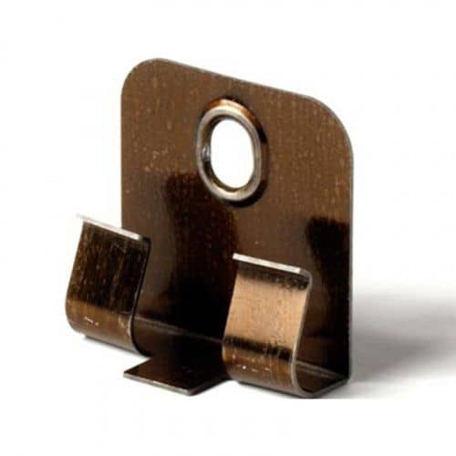 Деревянный, металлический, пластиковый напольный плинтус.