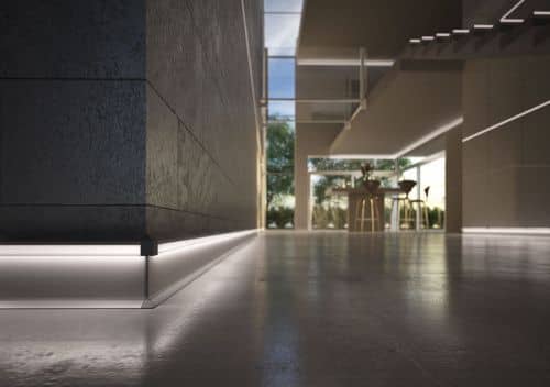 Деревянный, металлический, пластиковый напольный плинтус.