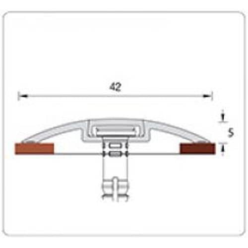 Деревянный, металлический, пластиковый напольный плинтус.