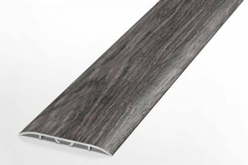 Деревянный, металлический, пластиковый напольный плинтус.