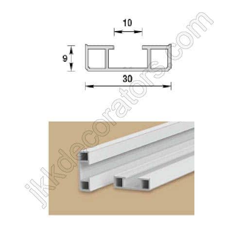 Деревянный, металлический, пластиковый напольный плинтус.