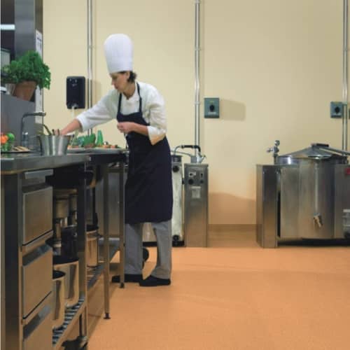 Купить Линолеум Tarkett IQ Granit Safe.T 3052690 противоскользящий 2х25 м по низкой цене
