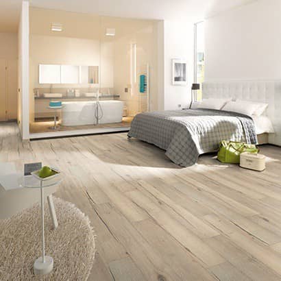 Купить Ламинат Egger Classic 8/32 Aqua Plus H1002 Дуб Вэлли Дымчатый по низкой цене