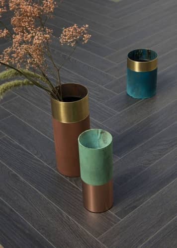 Купить Ламинат BerryAlloc Chateau B7516 Charme Black B 32 класс, 8 мм по низкой цене