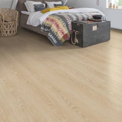 Купить Ламинат Quick-Step Classic CLV4089 Дуб натуральный отбеленный 32 класс, 8 мм по низкой цене