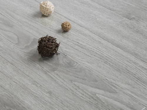 Купить Ламинат Lamiwood Glanz 304 Дуб Кашемир 34 класс, 12 мм по низкой цене