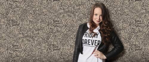 Купить Обои Victoria Stenova 998228 1,06х10 м по низкой цене