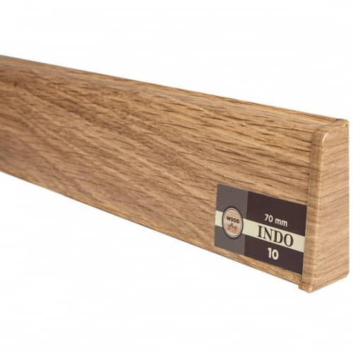 Деревянный, металлический, пластиковый напольный плинтус.