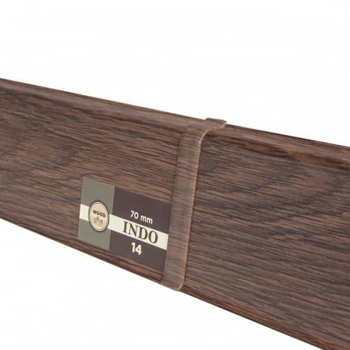 Деревянный, металлический, пластиковый напольный плинтус.