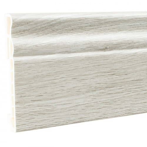 Деревянный, металлический, пластиковый напольный плинтус.