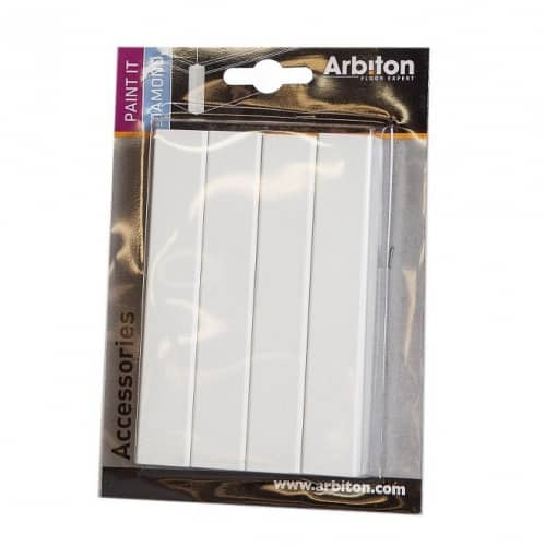 Деревянный, металлический, пластиковый напольный плинтус.