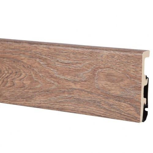 Деревянный, металлический, пластиковый напольный плинтус.