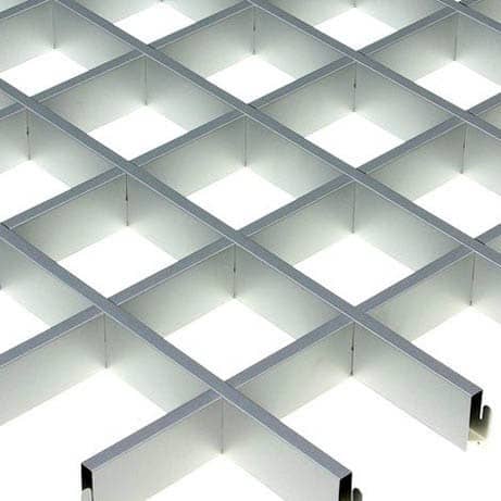 Купить Потолок грильято Cesal Классический Эконом металлик 100х100х40 мм по низкой цене