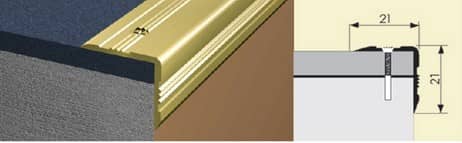 Деревянный, металлический, пластиковый напольный плинтус.