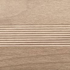 Деревянный, металлический, пластиковый напольный плинтус.