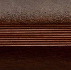 Деревянный, металлический, пластиковый напольный плинтус.