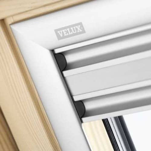 Купить Рулонная штора Velux RFL 4000 натуральная текстура (P06) на направляющих 94х118 см по низкой цене